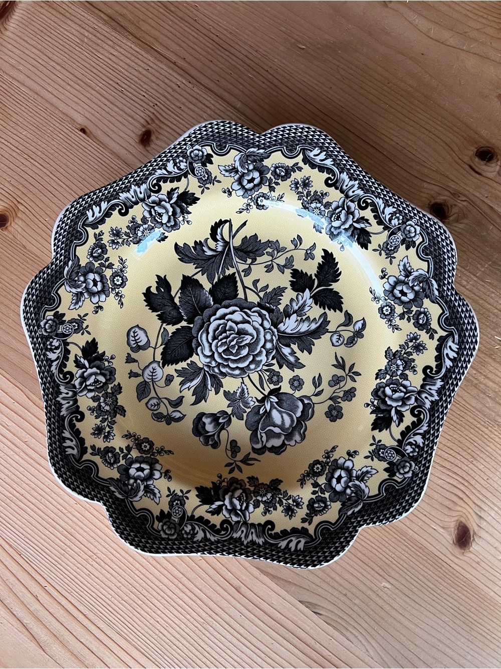 Spode Archive Collection - British Flowers Rosa